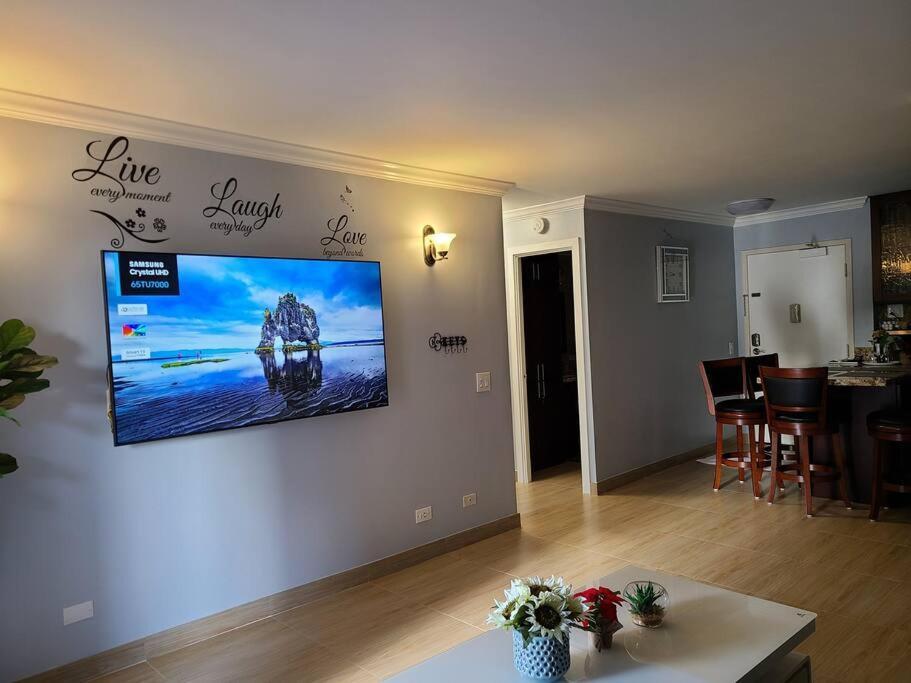 Apartamento Kuhio At Waikiki *